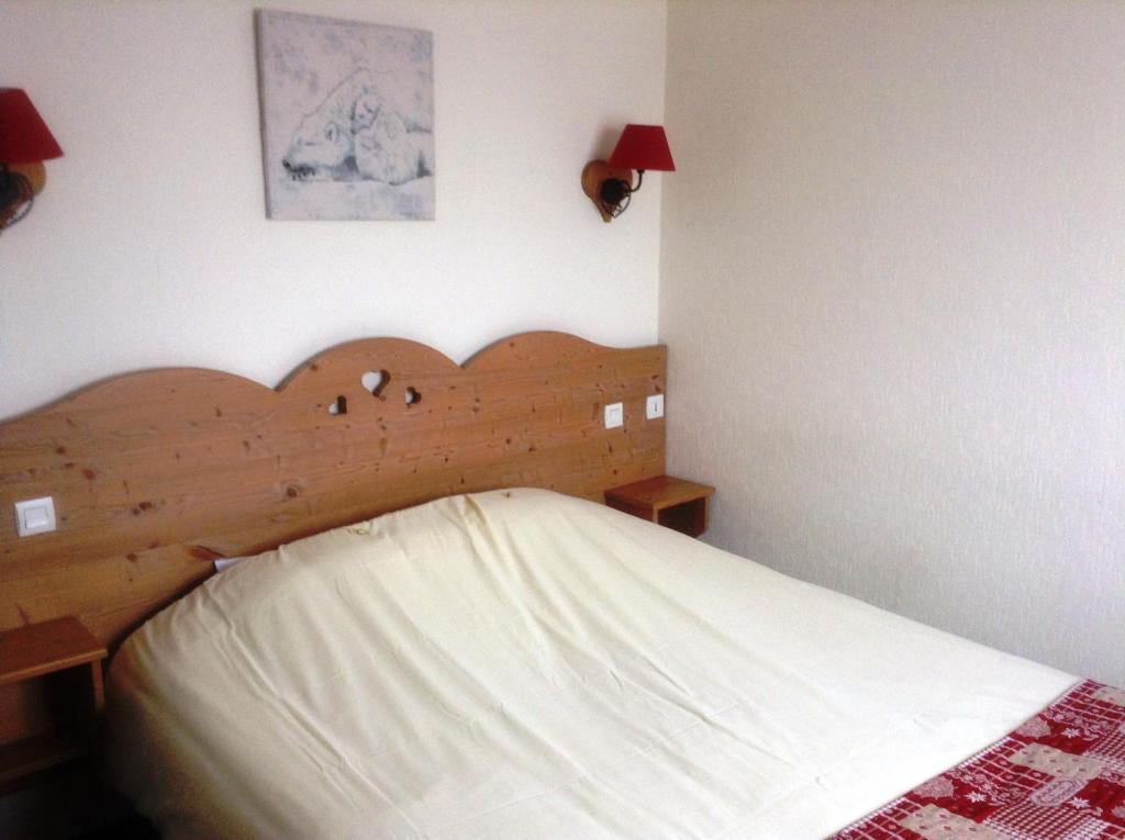 Logis Le Pont De Champ Hotel Beaucroissant Kamer foto